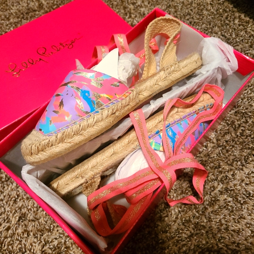 Lilly Pulitzer lace up espadrilles. Size 6